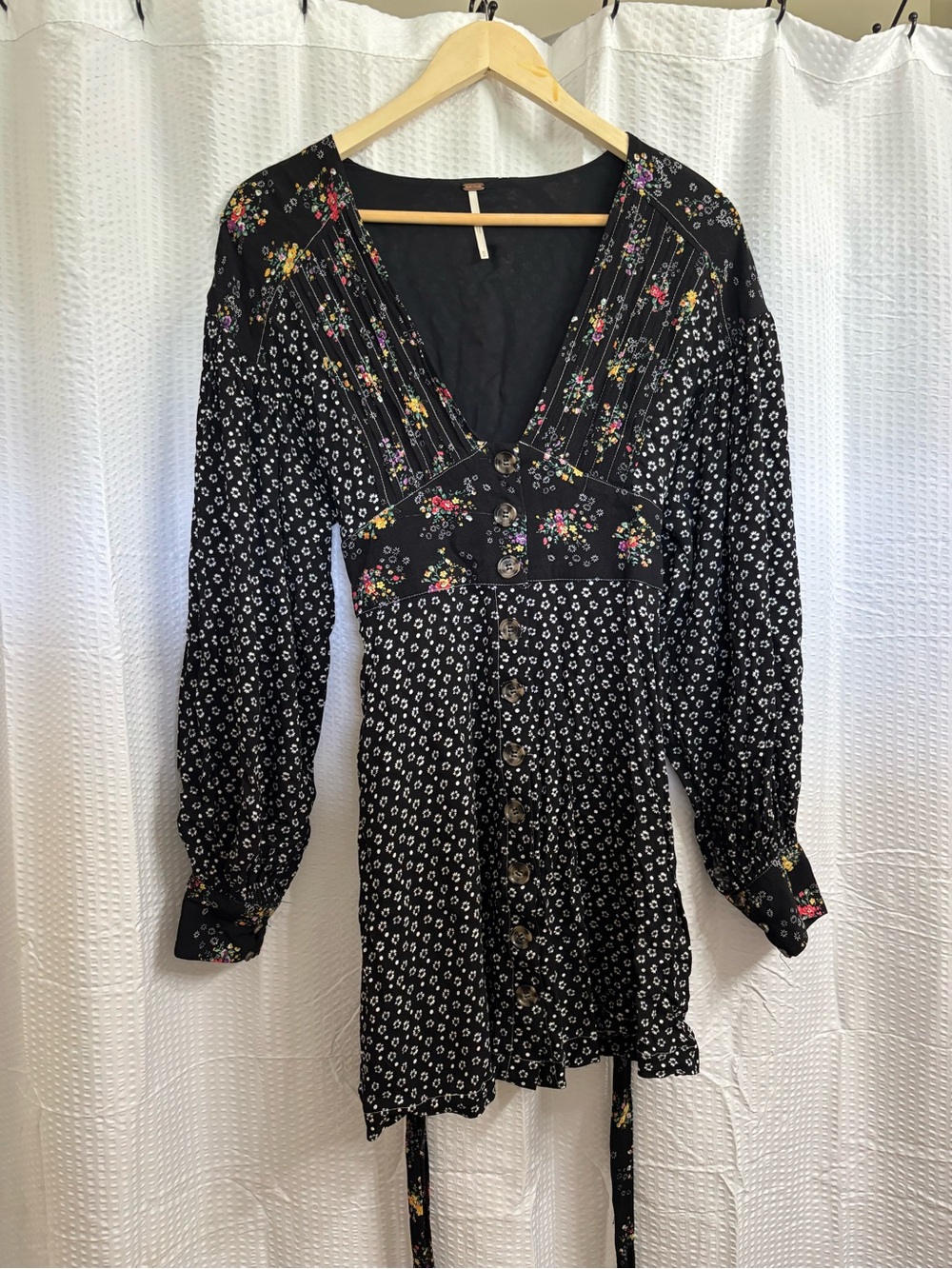 Free People Black Floral Embroidered Button-Front Long Sleeve Dress
